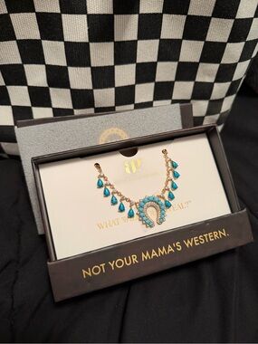 Outlaw horseshoe Necklace 🩵✨